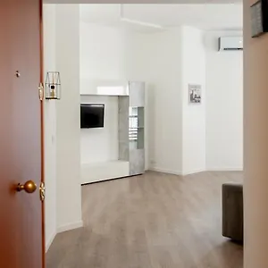 Dama Hub One , Roma Italia